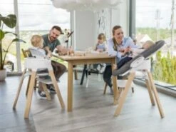 Stokke Steps™ Hochstuhl, Sitz White Inkl. Beine Buchenholz, Natural -Stokke Verkauf 3568230 03